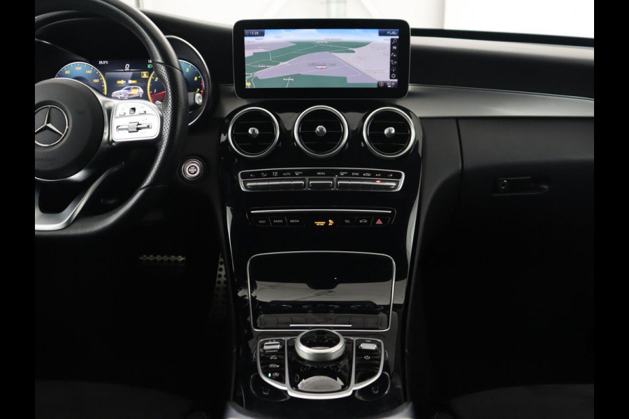 Mercedes-Benz C-Klasse 160 AMG Limited | Stoelverwarming | Leder/Alcantara | Digital Cockpit | Camera | Navigatie | Full LED | Park Assist