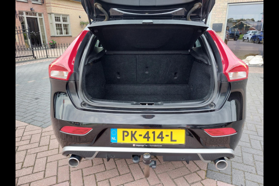 Volvo V40 2.0 D2 R-Design | Trekhaak | Leder | LED | All-in prijs