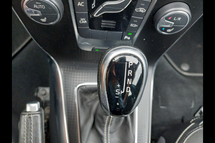 Volvo V40 2.0 D2 R-Design | Trekhaak | Leder | LED | All-in prijs