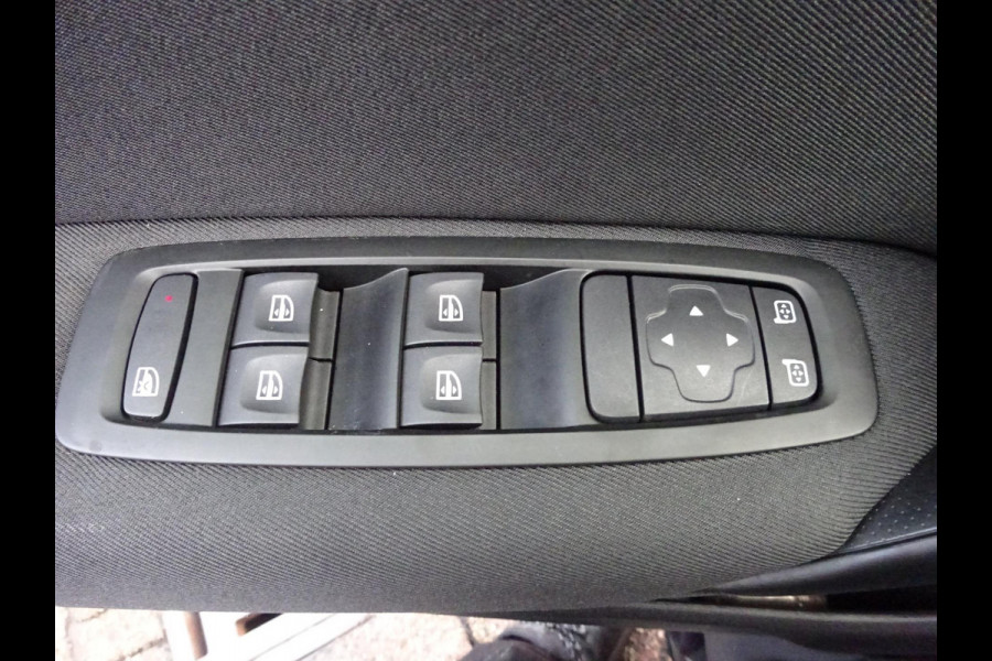 Renault Mégane VAN 1.5 DCI 116 PK AIRCO NAVI Laadruimte inrichting.