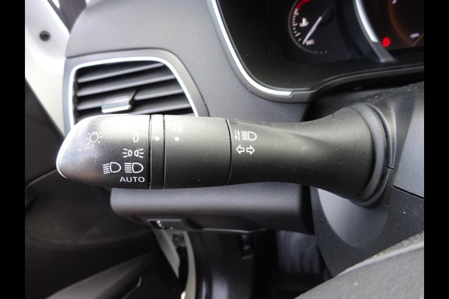 Renault Mégane VAN 1.5 DCI 116 PK AIRCO NAVI Laadruimte inrichting.