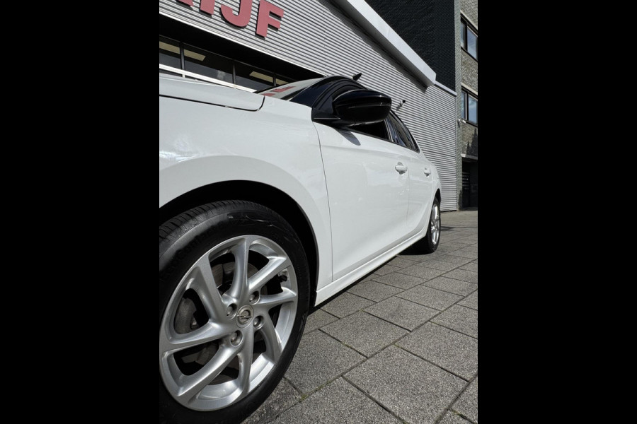 Opel Corsa 1.2 GS Line - Apple CarPlay I Airco I PDC/Achteruitrij camera I Sport interieur & Velgen I Dealer onderhouden