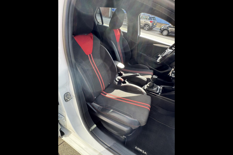 Opel Corsa 1.2 GS Line - Apple CarPlay I Airco I PDC/Achteruitrij camera I Sport interieur & Velgen I Dealer onderhouden