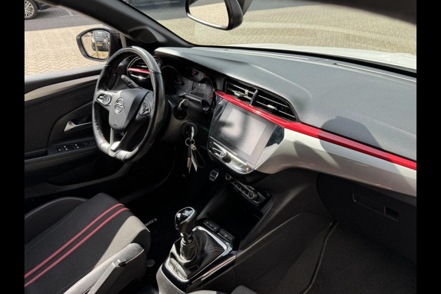 Opel Corsa 1.2 GS Line - Apple CarPlay I Airco I PDC/Achteruitrij camera I Sport interieur & Velgen I Dealer onderhouden