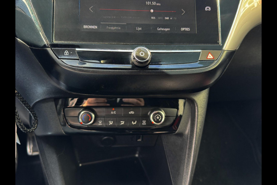 Opel Corsa 1.2 GS Line - Apple CarPlay I Airco I PDC/Achteruitrij camera I Sport interieur & Velgen I Dealer onderhouden