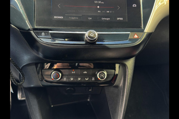 Opel Corsa 1.2 GS Line - Apple CarPlay I Airco I PDC/Achteruitrij camera I Sport interieur & Velgen I Dealer onderhouden