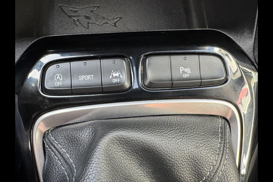 Opel Corsa 1.2 GS Line - Apple CarPlay I Airco I PDC/Achteruitrij camera I Sport interieur & Velgen I Dealer onderhouden