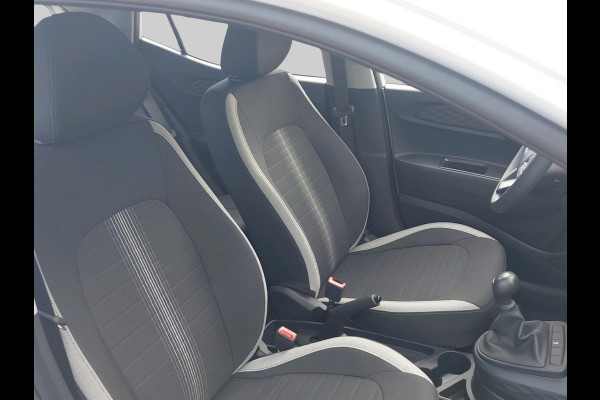 Hyundai i10 1.0 Comfort VAN: €22.125 VOOR: €18.625 .