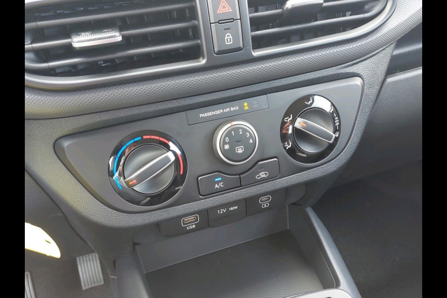 Hyundai i10 1.0 Comfort VAN: €22.125 VOOR: €18.625 .