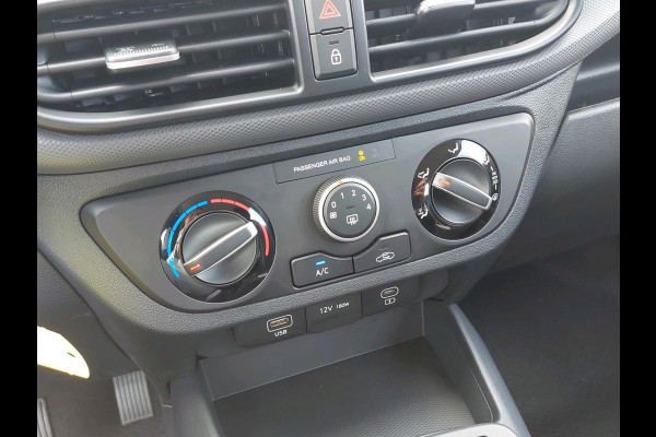 Hyundai i10 1.0 Comfort VAN: €22.125 VOOR: €18.625 .