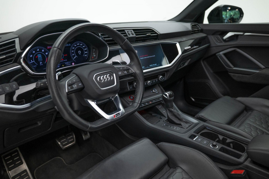 Audi RSQ3 TFSI quattro |Pano|B&O|Dodehoek|Camera|Ambient|Elek. stoelen|