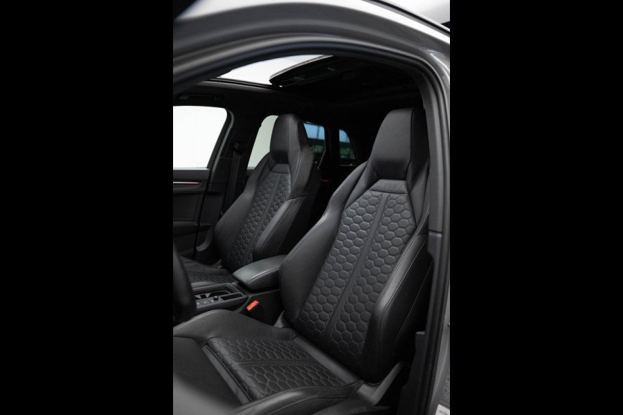 Audi RSQ3 TFSI quattro |Pano|B&O|Dodehoek|Camera|Ambient|Elek. stoelen|