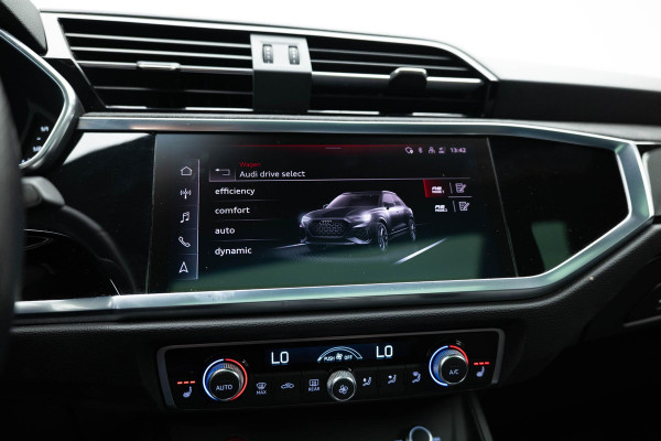 Audi RSQ3 TFSI quattro |Pano|B&O|Dodehoek|Camera|Ambient|Elek. stoelen|