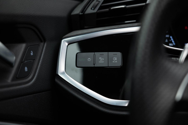 Audi RSQ3 TFSI quattro |Pano|B&O|Dodehoek|Camera|Ambient|Elek. stoelen|
