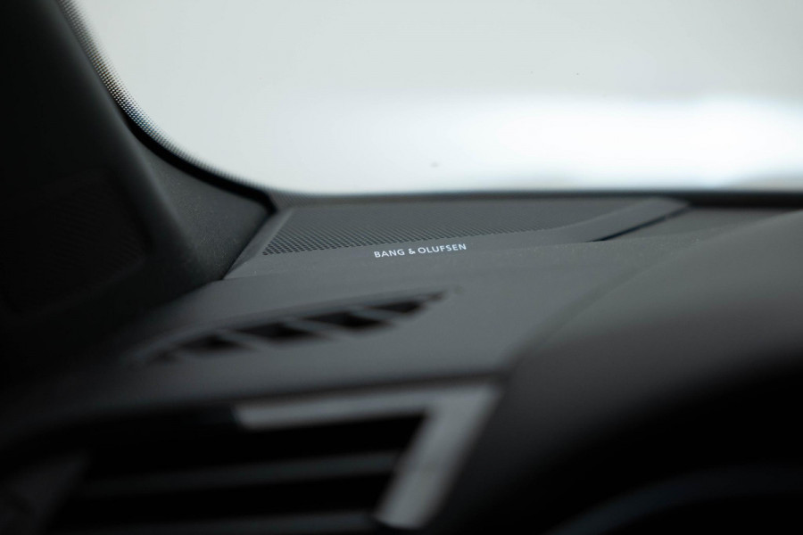 Audi RSQ3 TFSI quattro |Pano|B&O|Dodehoek|Camera|Ambient|Elek. stoelen|