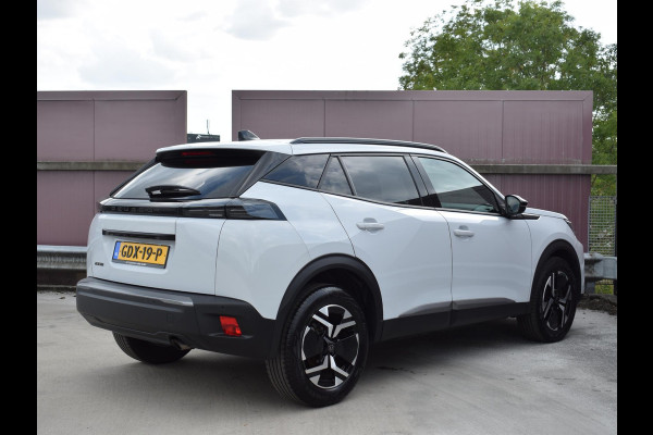Peugeot 2008 1.2 PureTech 100 Allure NAVI & CARPLAY | CAMERA MET SENSOREN | E.C.C. |