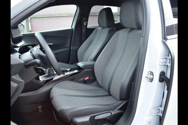 Peugeot 2008 1.2 PureTech 100 Allure NAVI & CARPLAY | CAMERA MET SENSOREN | E.C.C. |