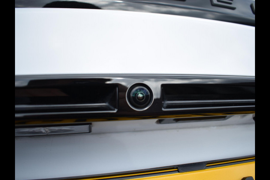 Peugeot 2008 1.2 PureTech 100 Allure NAVI & CARPLAY | CAMERA MET SENSOREN | E.C.C. |