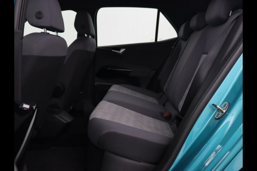 Volkswagen ID.3 First 58 kWh | Stoel & stuurverwarming | Adaptive cruise | Camera | Carplay | Navigatie | Full LED | Parkeerhulp | 18" lichtmetalen velgen