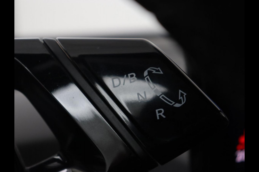 Volkswagen ID.3 First 58 kWh | Stoel & stuurverwarming | Adaptive cruise | Camera | Carplay | Navigatie | Full LED | Parkeerhulp | 18" lichtmetalen velgen
