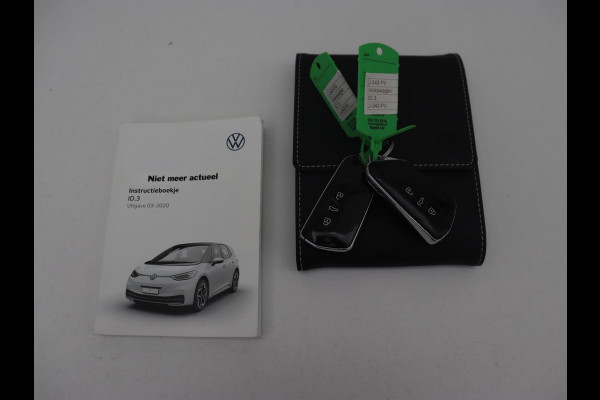 Volkswagen ID.3 First 58 kWh | Stoel & stuurverwarming | Adaptive cruise | Camera | Carplay | Navigatie | Full LED | Parkeerhulp | 18" lichtmetalen velgen