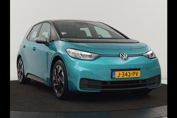 Volkswagen ID.3 First 58 kWh | Stoel & stuurverwarming | Adaptive cruise | Camera | Carplay | Navigatie | Full LED | Parkeerhulp | 18" lichtmetalen velgen
