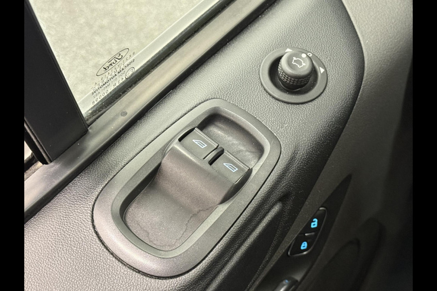 Ford Transit Custom 280 2.0 TDCI L1H1 Trend Automaat Navi DAB Parkeersensoren Airco Camera Carplay