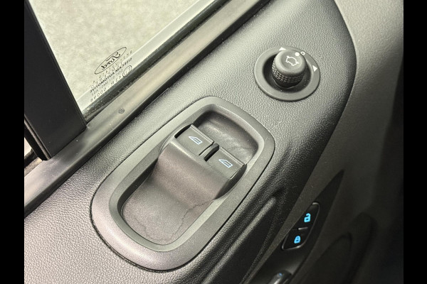 Ford Transit Custom 280 2.0 TDCI L1H1 Trend Automaat Navi DAB Parkeersensoren Airco Camera Carplay