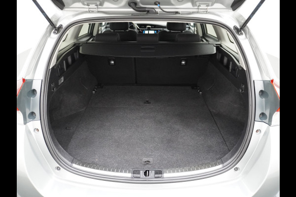 Toyota Auris Touring Sports 1.8I Hybrid 136PK Navi Ecc Camera Trekhaak Cruise Control DAB Keyless Dynamic Go Lane Assist Regen-Lichtsensor Bluetooth Lmv 16" Privacy Glas Isofix Dealeronderhouden Origineel Nederlandse Auto