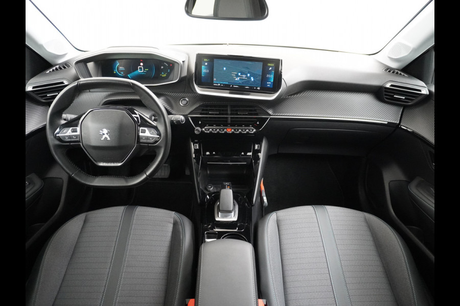 Peugeot e-208 EV Active 50kWh Automaat Apple Carplay Android Auto Navi Ecc 360°Camera Cruise Control Stoelverwarming Pdc DAB+ Keyless Privacy Glas Led Isofix Regen-Lichtsensor Rijstrooksensor Verkeersbord detectie