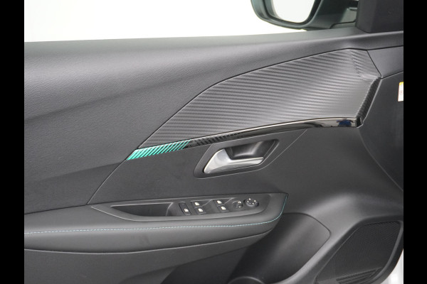 Peugeot e-208 EV Active 50kWh Automaat Apple Carplay Android Auto Navi Ecc 360°Camera Cruise Control Stoelverwarming Pdc DAB+ Keyless Privacy Glas Led Isofix Regen-Lichtsensor Rijstrooksensor Verkeersbord detectie