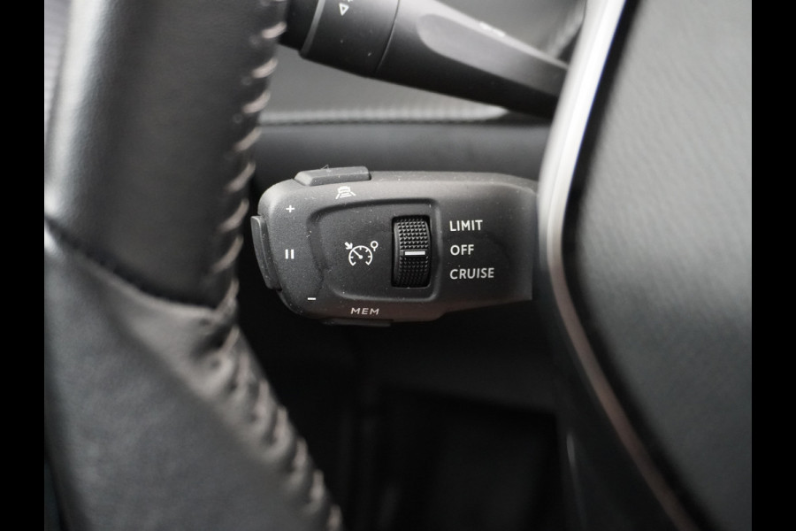 Peugeot e-208 EV Active 50kWh Automaat Apple Carplay Android Auto Navi Ecc 360°Camera Cruise Control Stoelverwarming Pdc DAB+ Keyless Privacy Glas Led Isofix Regen-Lichtsensor Rijstrooksensor Verkeersbord detectie