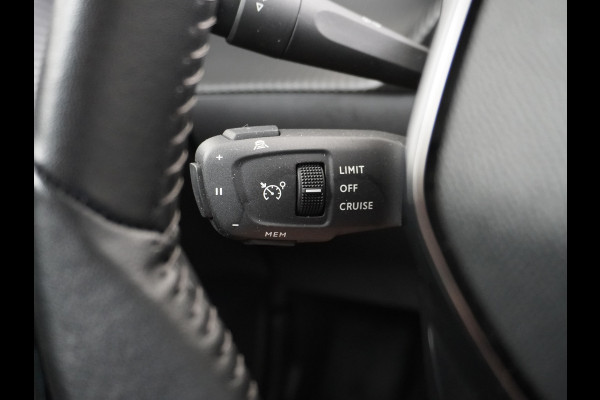 Peugeot e-208 EV Active 50kWh Automaat Apple Carplay Android Auto Navi Ecc 360°Camera Cruise Control Stoelverwarming Pdc DAB+ Keyless Privacy Glas Led Isofix Regen-Lichtsensor Rijstrooksensor Verkeersbord detectie
