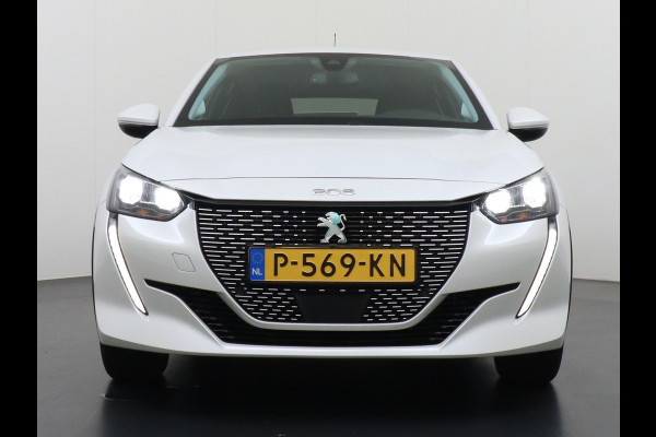 Peugeot e-208 EV Active 50kWh Automaat Apple Carplay Android Auto Navi Ecc 360°Camera Cruise Control Stoelverwarming Pdc DAB+ Keyless Privacy Glas Led Isofix Regen-Lichtsensor Rijstrooksensor Verkeersbord detectie