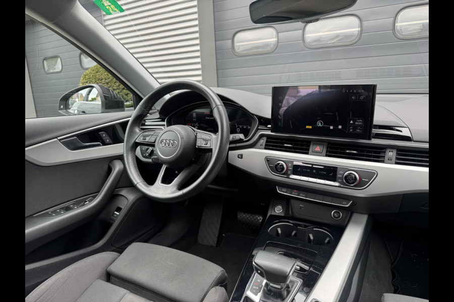 Audi A4 Limousine 35 TFSI S-Line | Navigatie | Digitale Dashboard | Matrix LED | DAB |