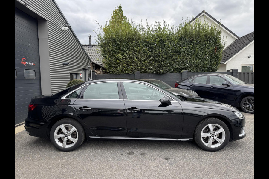 Audi A4 Limousine 35 TFSI S-Line | Navigatie | Digitale Dashboard | Matrix LED | DAB |