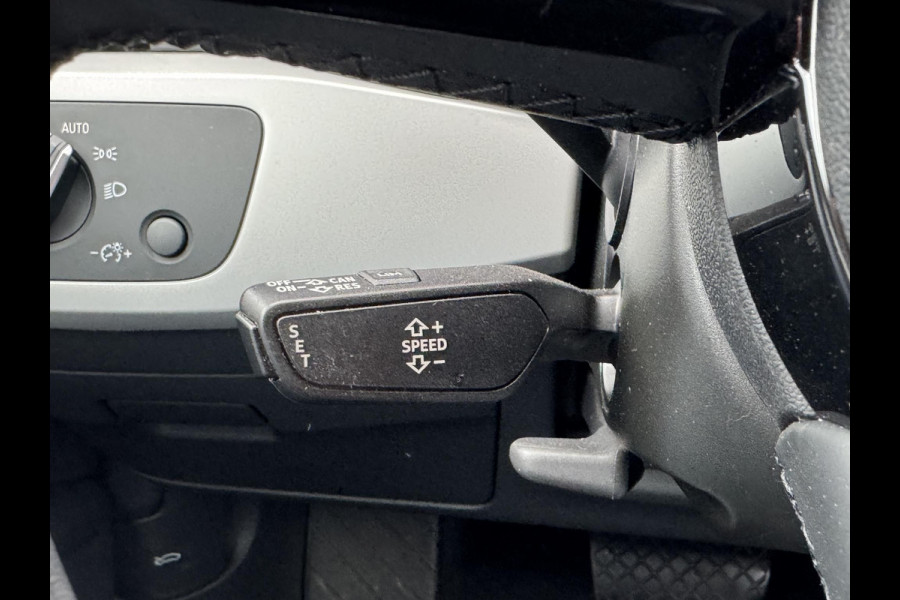 Audi A4 Limousine 35 TFSI S-Line | Navigatie | Digitale Dashboard | Matrix LED | DAB |