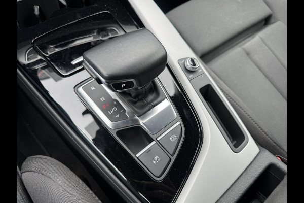 Audi A4 Limousine 35 TFSI S-Line | Navigatie | Digitale Dashboard | Matrix LED | DAB |