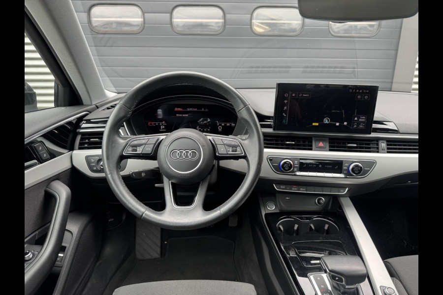 Audi A4 Limousine 35 TFSI S-Line | Navigatie | Digitale Dashboard | Matrix LED | DAB |