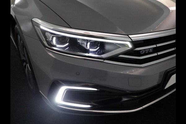 Volkswagen Passat 1.4 TSI PHEV GTE Business 218 pk Automaat (DSG) | Navigatie | Panoramadak | Parkeersensoren (Park assist) | Matrix LED koplampen | Stoelverwarming |