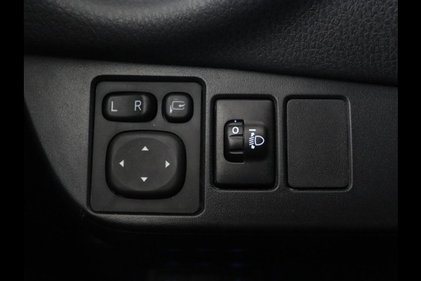 Toyota Yaris 1.5 Hybrid GR Sport | Sportstoelen | Leder/Alcantara | Camera | Climate control | Cruise control | Getint glas | Bluetooth