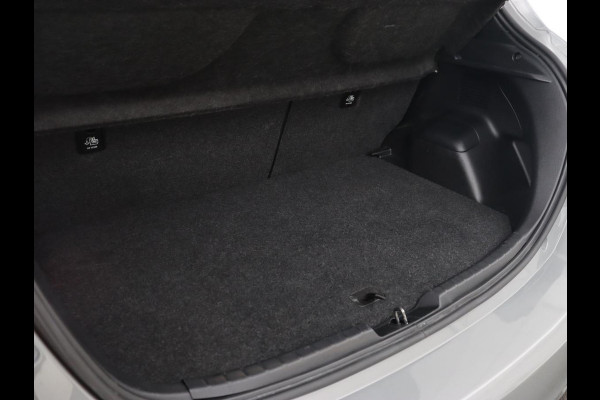 Toyota Yaris 1.5 Hybrid GR Sport | Sportstoelen | Leder/Alcantara | Camera | Climate control | Cruise control | Getint glas | Bluetooth