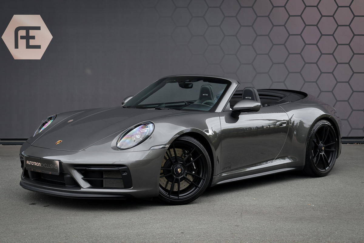 Porsche 911 Cabrio 3.0 Carrera 4 GTS | ACHTERASBESTURING | ADAPTIVE SPORTSTOELLEN PLUS | DECOR MAT CARBON | LICHT DESIGN PACK | SPORT DESIGN
