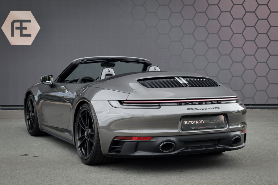 Porsche 911 Cabrio 3.0 Carrera 4 GTS | ACHTERASBESTURING | ADAPTIVE SPORTSTOELLEN PLUS | DECOR MAT CARBON | LICHT DESIGN PACK | SPORT DESIGN