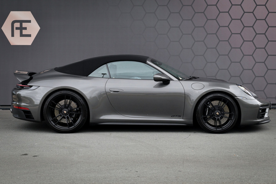 Porsche 911 Cabrio 3.0 Carrera 4 GTS | ACHTERASBESTURING | ADAPTIVE SPORTSTOELLEN PLUS | DECOR MAT CARBON | LICHT DESIGN PACK | SPORT DESIGN