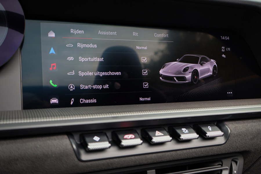 Porsche 911 Cabrio 3.0 Carrera 4 GTS | ACHTERASBESTURING | ADAPTIVE SPORTSTOELLEN PLUS | DECOR MAT CARBON | LICHT DESIGN PACK | SPORT DESIGN