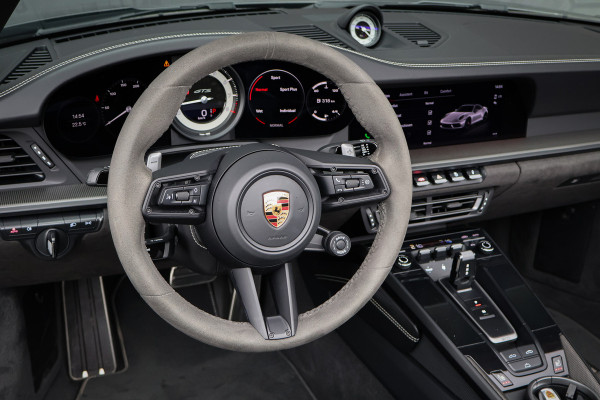 Porsche 911 Cabrio 3.0 Carrera 4 GTS | ACHTERASBESTURING | ADAPTIVE SPORTSTOELLEN PLUS | DECOR MAT CARBON | LICHT DESIGN PACK | SPORT DESIGN