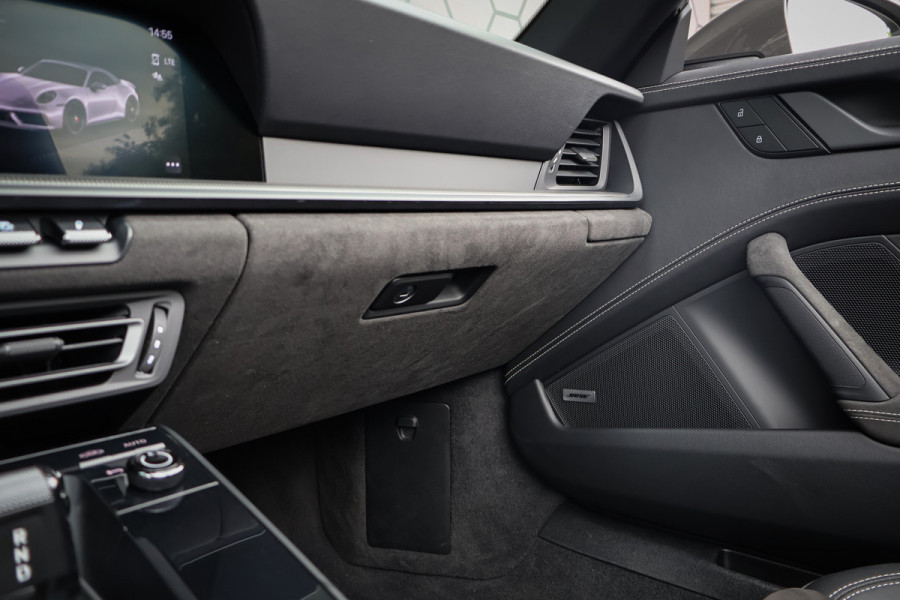 Porsche 911 Cabrio 3.0 Carrera 4 GTS | ACHTERASBESTURING | ADAPTIVE SPORTSTOELLEN PLUS | DECOR MAT CARBON | LICHT DESIGN PACK | SPORT DESIGN