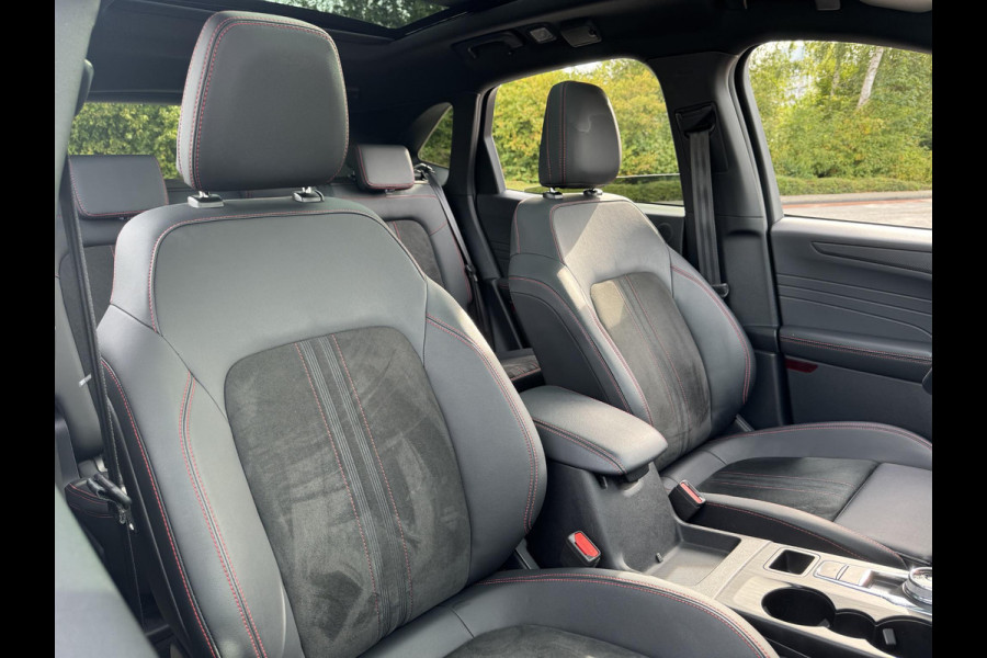 Ford Kuga 2.5 FHEV ST-Line X | SCI | 190pk | Driver Assistance Pack | Winterpack | Panoramadak | Technology Pack | Geen Stekker nodig | All Season banden