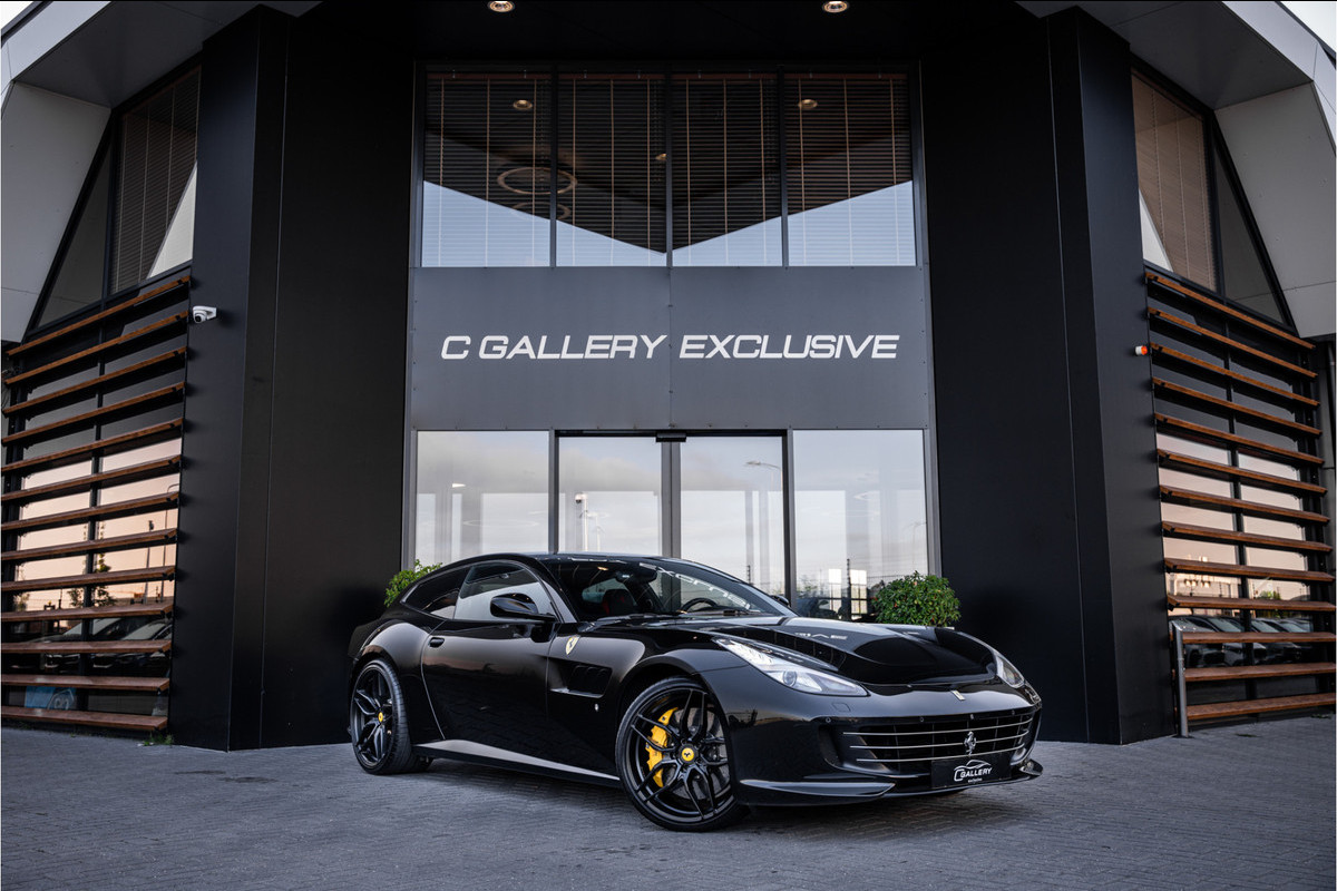 Ferrari GTC4Lusso T 3.9 V8 - Nero Daytona | Passenger Display | Lift | Stoelkoeling | Memory